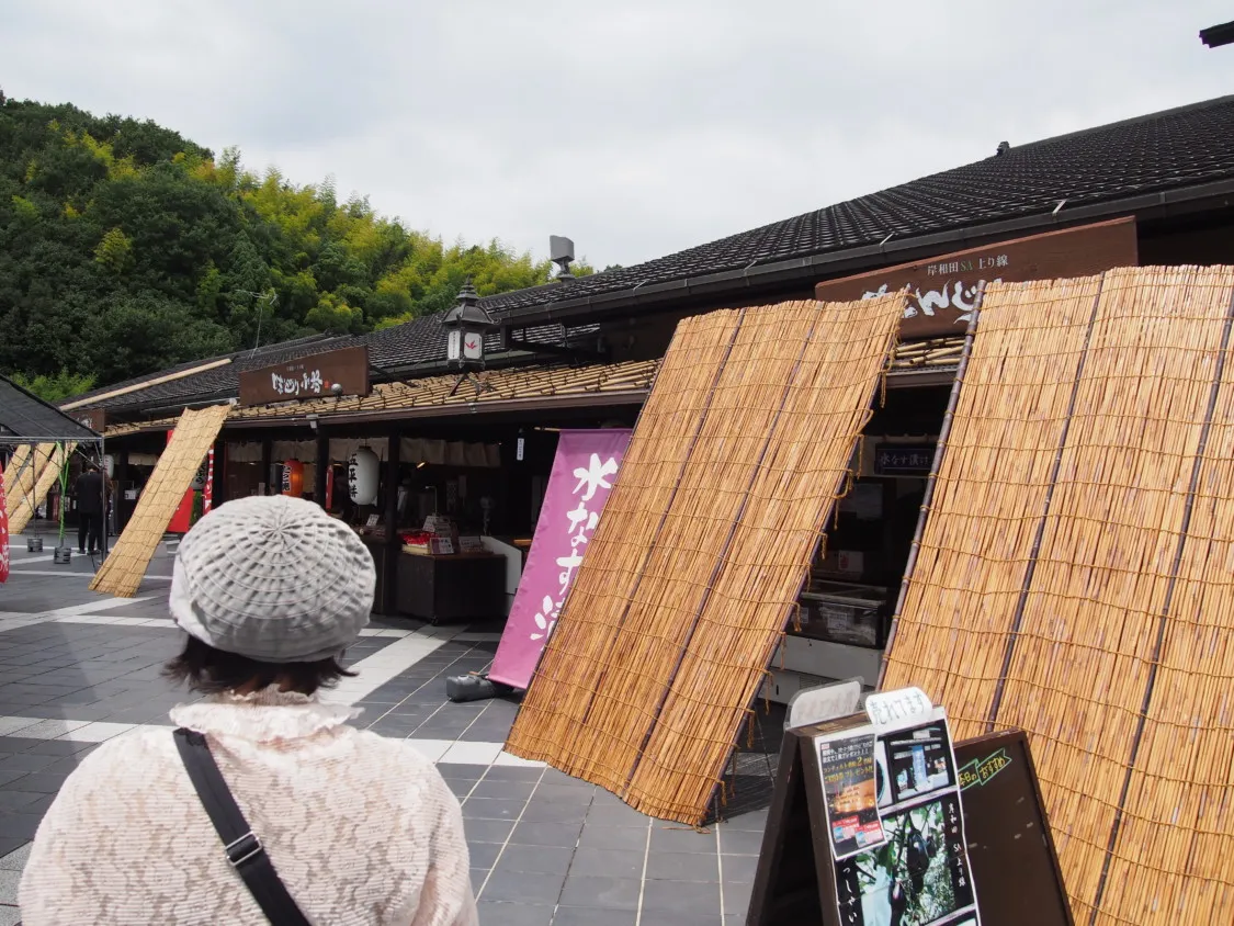 岸和田SA上り たこ焼きなどの屋台