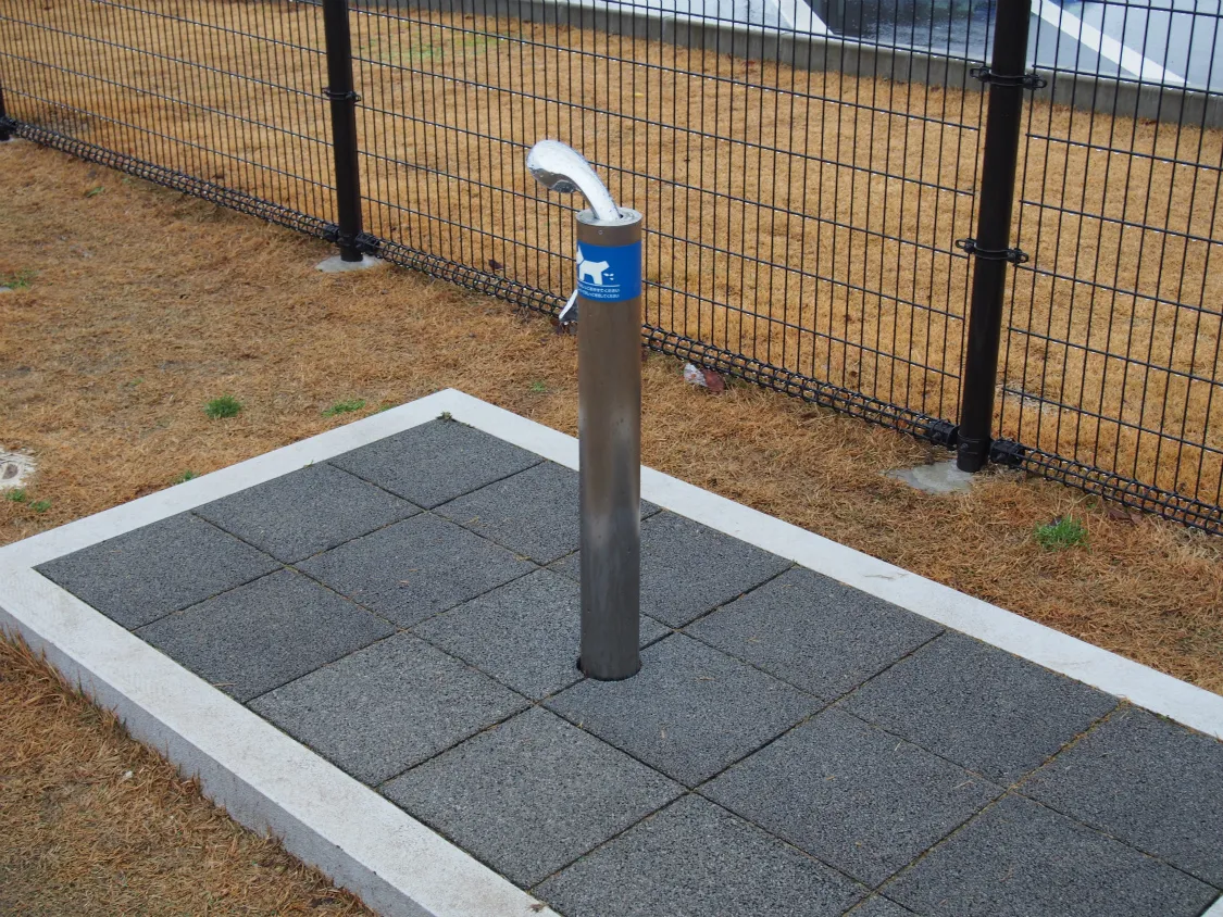 京丹波PA　ペット用おしっこポール